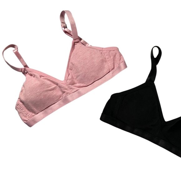 👣 5/$25 - Padded Training Bras w/ Adjustable Straps x2 - Picture 1 of 4